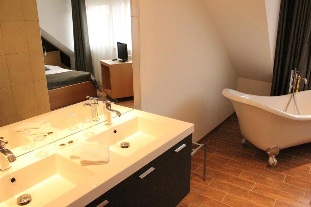 ART Hôtel Kaysersberg-Vignoble Phòng bức ảnh